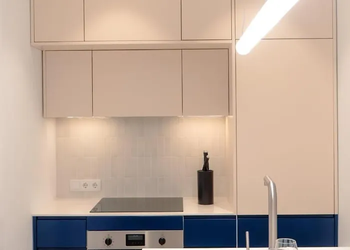 Charming 1-bedroom In The Heart Of Graca | By Airnest Apartman