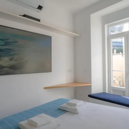 아파트 Charming 1-bedroom In The Heart Of Graca | By Airnest *