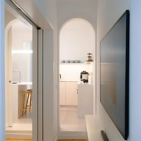 Charming 1-bedroom In The Heart Of Graca | By Airnest דירה *