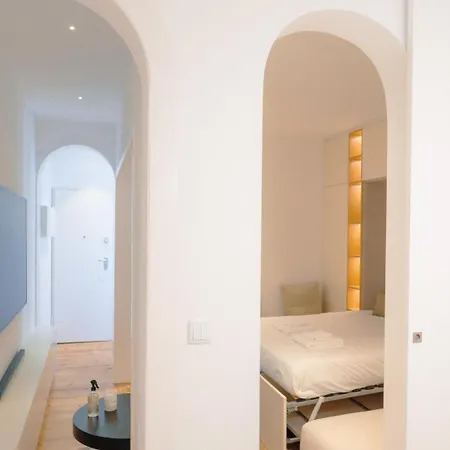 דירה Charming 1-bedroom In The Heart Of Graca | By Airnest ליסבון