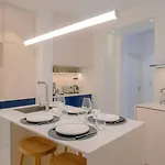 Charming 1-bedroom In The Heart Of Graca | By Airnest Apartament