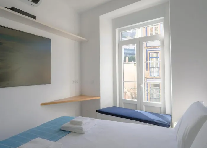 Charming 1-bedroom In The Heart Of Graca | By Airnest شقة